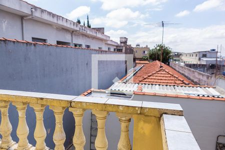 Casa à venda com 240m², 2 quartos e 2 vagas Casa à venda com 240m², 2 quartos e 2 vagasSobrado - Varanda