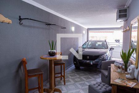 Casa à venda com 240m², 2 quartos e 2 vagas Casa à venda com 240m², 2 quartos e 2 vagasLavanderia