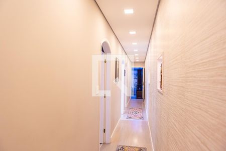 Casa à venda com 240m², 2 quartos e 2 vagas Casa à venda com 240m², 2 quartos e 2 vagascorredor