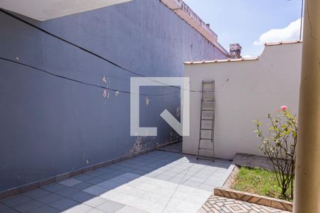 Casa à venda com 240m², 2 quartos e 2 vagas Casa à venda com 240m², 2 quartos e 2 vagasSobrado