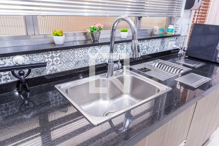 Casa à venda com 240m², 2 quartos e 2 vagas Casa à venda com 240m², 2 quartos e 2 vagasCozinha