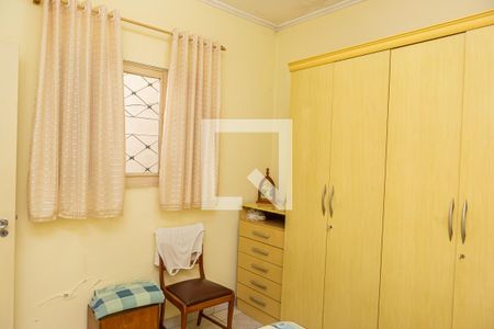 Casa à venda com 240m², 2 quartos e 2 vagas Casa à venda com 240m², 2 quartos e 2 vagasSobrado - Quarto 2