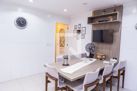 Casa à venda com 240m², 2 quartos e 2 vagas Casa à venda com 240m², 2 quartos e 2 vagasCozinha