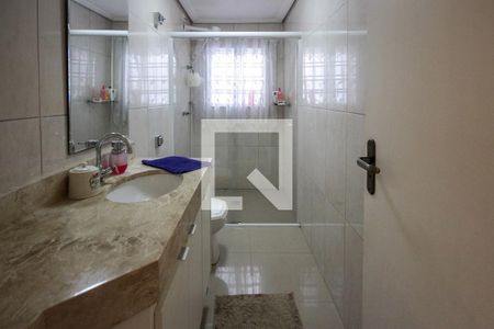 Casa à venda com 230m², 3 quartos e 2 vagas Casa à venda com 230m², 3 quartos e 2 vagasBanheiro