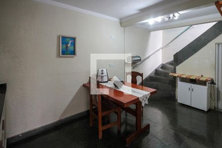 Casa à venda com 230m², 3 quartos e 2 vagas Casa à venda com 230m², 3 quartos e 2 vagasCozinha 02