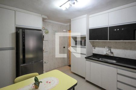 Casa à venda com 230m², 3 quartos e 2 vagas Casa à venda com 230m², 3 quartos e 2 vagasCozinha