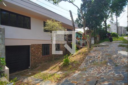 Casa à venda com 250m², 3 quartos e 4 vagasFachada