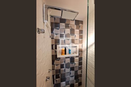 Apartamento à venda com 82m², 2 quartos e 1 vagaBanheiro Social