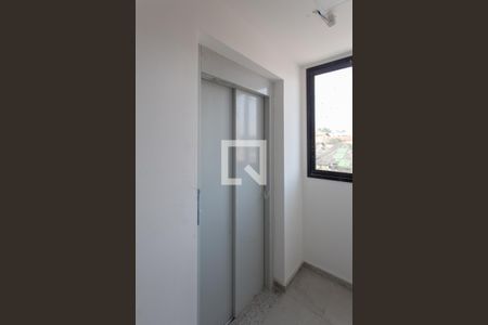 Apartamento à venda com 190m², 3 quartos e 4 vagasElevador