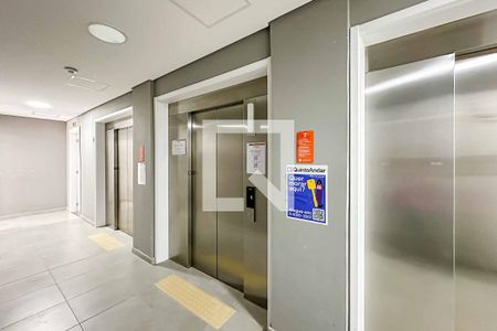 Apartamento à venda com 40m², 2 quartos e sem vagaÁrea comum