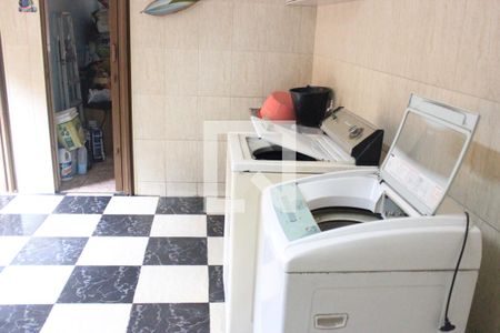 Casa à venda com 223m², 4 quartos e 3 vagasLavanderia