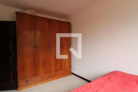 Casa de condomínio à venda com 299m², 3 quartos e 2 vagas Casa de condomínio à venda com 299m², 3 quartos e 2 vagasQuarto 2