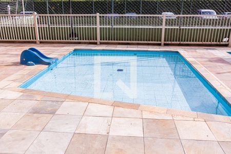 Apartamento à venda com 60m², 3 quartos e 1 vaga Apartamento à venda com 60m², 3 quartos e 1 vagaÁrea comum - Piscina