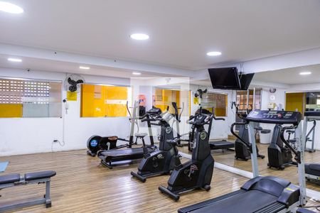 Apartamento à venda com 60m², 3 quartos e 1 vaga Apartamento à venda com 60m², 3 quartos e 1 vagaAcademia