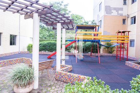 Apartamento à venda com 60m², 3 quartos e 1 vaga Apartamento à venda com 60m², 3 quartos e 1 vagaÁrea comum - Playground