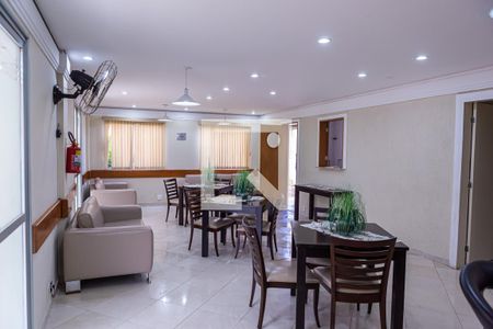 Apartamento à venda com 60m², 3 quartos e 1 vaga Apartamento à venda com 60m², 3 quartos e 1 vagaÁrea comum - Salão de festas