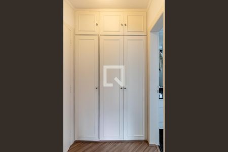 Apartamento à venda com 198m², 3 quartos e 3 vagas Apartamento à venda com 198m², 3 quartos e 3 vagasQuarto 2