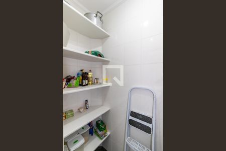 Apartamento à venda com 198m², 3 quartos e 3 vagas Apartamento à venda com 198m², 3 quartos e 3 vagasÁrea de Serviço