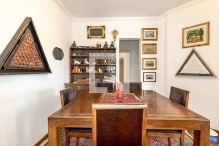 Apartamento à venda com 198m², 3 quartos e 3 vagas Apartamento à venda com 198m², 3 quartos e 3 vagasSala