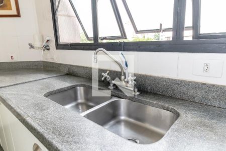 Apartamento à venda com 198m², 3 quartos e 3 vagas Apartamento à venda com 198m², 3 quartos e 3 vagasCozinha