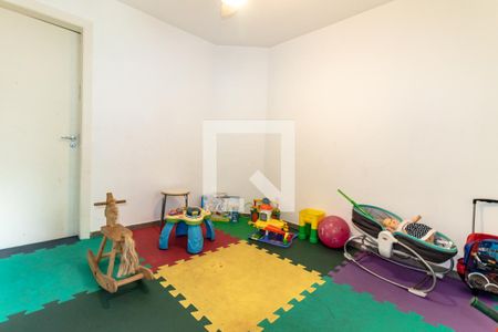 Apartamento à venda com 198m², 3 quartos e 3 vagas Apartamento à venda com 198m², 3 quartos e 3 vagasÁrea comum - Brinquedoteca