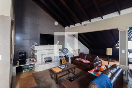 Casa para alugar com 700m², 4 quartos e 4 vagasSótão