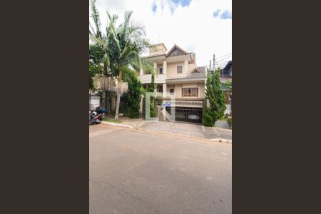 Casa para alugar com 700m², 4 quartos e 4 vagasFachada