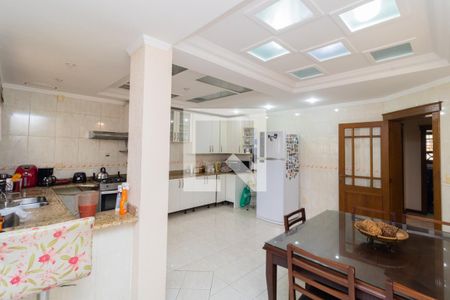 Casa para alugar com 700m², 4 quartos e 4 vagasCozinha