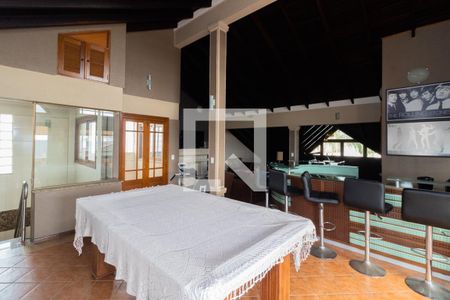 Casa para alugar com 700m², 4 quartos e 4 vagasSótão