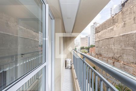 Apartamento à venda com 35m², 1 quarto e sem vaga Apartamento à venda com 35m², 1 quarto e sem vagaVaranda