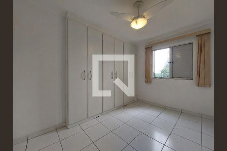 Quarto 1 de apartamento para alugar com 2 quartos, 60m² em Vila Erna, São Paulo