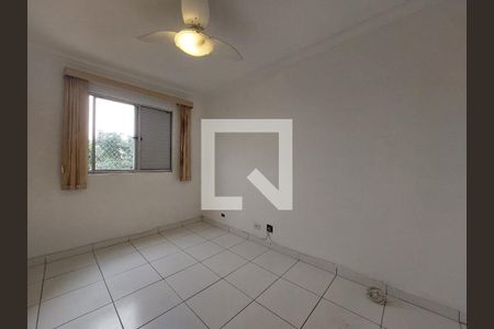 Quarto 1 de apartamento para alugar com 2 quartos, 60m² em Vila Erna, São Paulo
