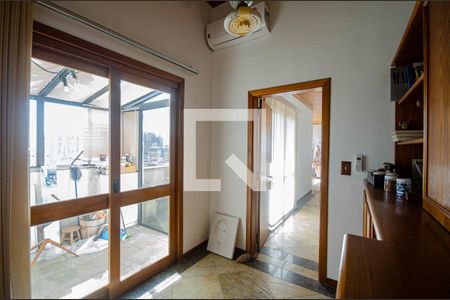 Apartamento para alugar com 262m², 3 quartos e 2 vagas Apartamento para alugar com 262m², 3 quartos e 2 vagasQuarto 3