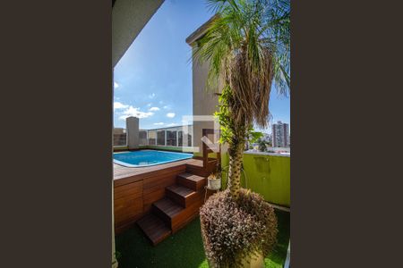 Apartamento para alugar com 262m², 3 quartos e 2 vagas Apartamento para alugar com 262m², 3 quartos e 2 vagasPiscina do Apartamento