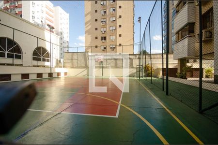 Apartamento para alugar com 262m², 3 quartos e 2 vagas Apartamento para alugar com 262m², 3 quartos e 2 vagasÁrea Comum - Quadra Esportiva