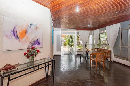 Apartamento à venda com 47m², 2 quartos e 1 vagaHall de entrada