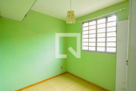 Quarto 2 de apartamento para alugar com 2 quartos, 50m² em Camargos, Belo Horizonte