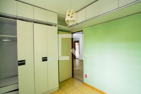 Quarto 2 de apartamento para alugar com 2 quartos, 50m² em Camargos, Belo Horizonte