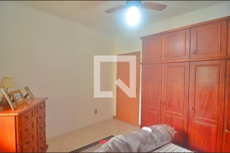 Casa à venda com 340m², 3 quartos e 6 vagasSala 2