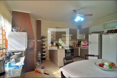 Casa à venda com 340m², 3 quartos e 6 vagasCozinha