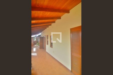 Casa à venda com 340m², 3 quartos e 6 vagasSacada Suíte