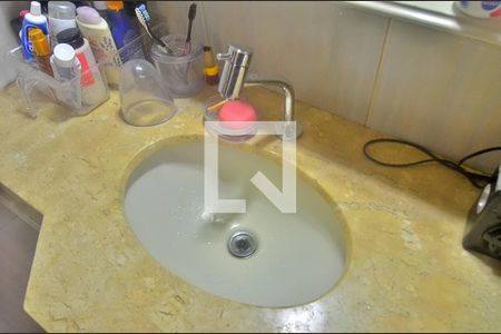 Casa à venda com 340m², 3 quartos e 6 vagasBanheiro Suíte