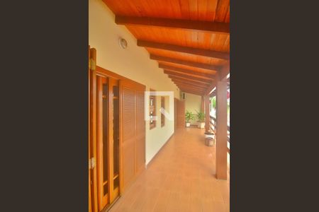 Casa à venda com 340m², 3 quartos e 6 vagasSacada Suíte