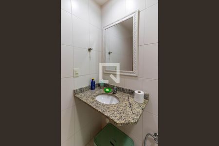 Apartamento à venda com 133m², 2 quartos e 2 vagas Apartamento à venda com 133m², 2 quartos e 2 vagasBanheiro Suíte 2