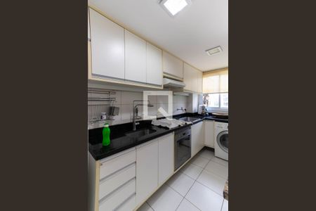 Apartamento à venda com 133m², 2 quartos e 2 vagas Apartamento à venda com 133m², 2 quartos e 2 vagasCozinha