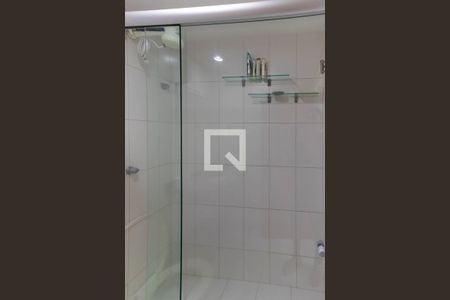 Apartamento à venda com 133m², 2 quartos e 2 vagas Apartamento à venda com 133m², 2 quartos e 2 vagasBanheiro Suíte 2