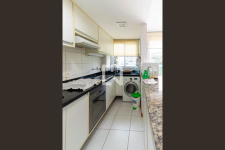 Apartamento à venda com 133m², 2 quartos e 2 vagas Apartamento à venda com 133m², 2 quartos e 2 vagasCozinha