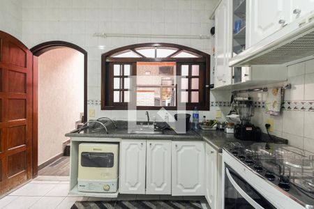 Casa à venda com 212m², 4 quartos e 3 vagas Casa à venda com 212m², 4 quartos e 3 vagasCasa 01 - Cozinha