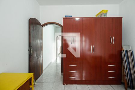 Casa à venda com 212m², 4 quartos e 3 vagas Casa à venda com 212m², 4 quartos e 3 vagasCasa 02 - Quarto