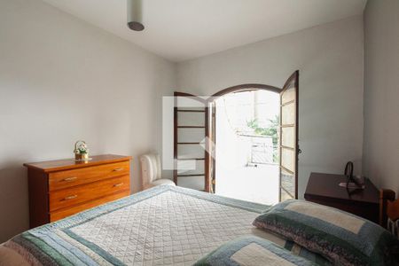 Casa à venda com 212m², 4 quartos e 3 vagas Casa à venda com 212m², 4 quartos e 3 vagasCasa 02 - Suíte